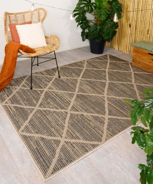 Alfombra de exterior a rombos Sunny - Beige - sfeer