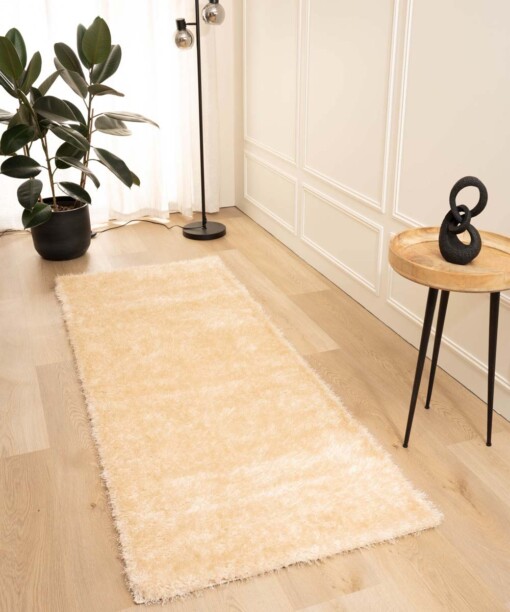 Alfombra de pasillo de pelo largo - Posh Velours Crema