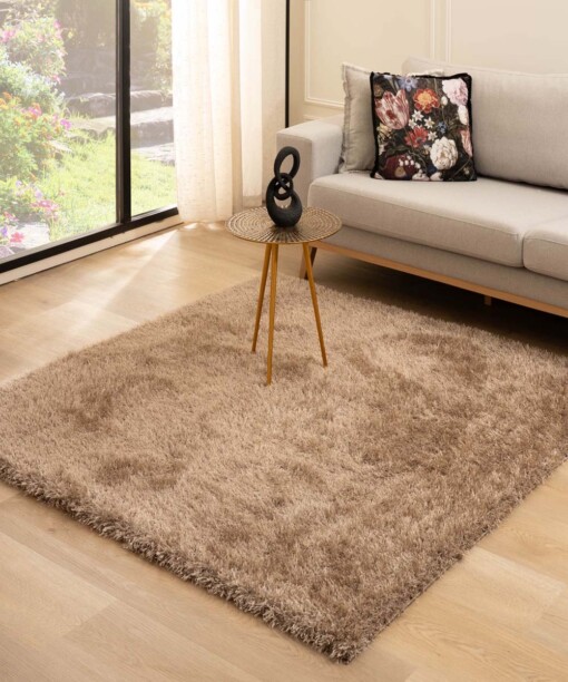 Alfombra cuadrada de pelo largo - Posh Velours Beige