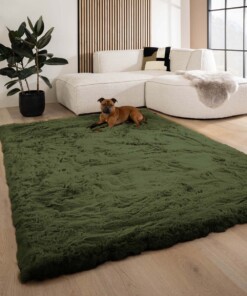 Alfombra suave de pelo largo - Comfy Deluxe Verde oliva